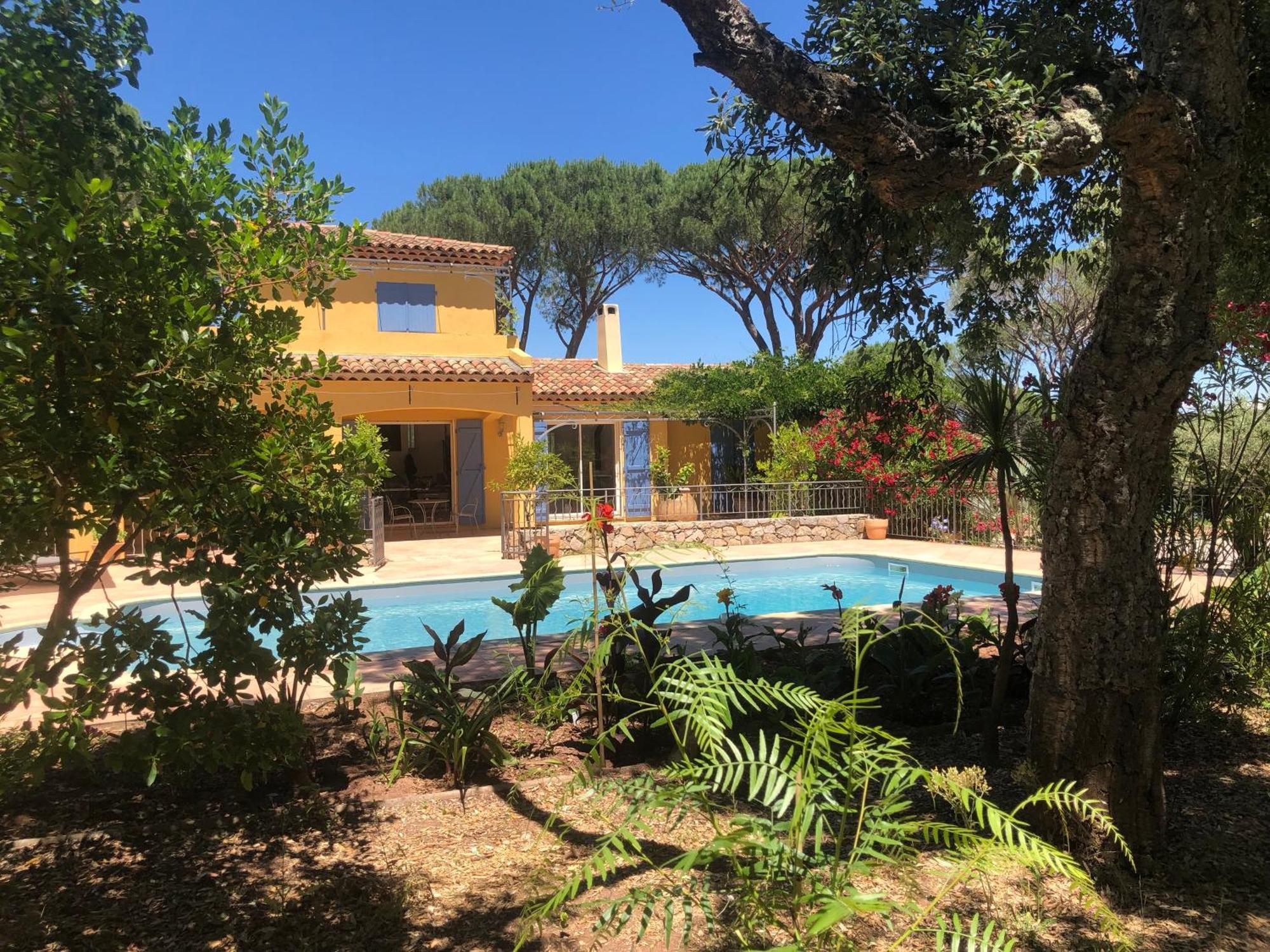 Sous Les Pins Parasols Vidauban Buitenkant foto